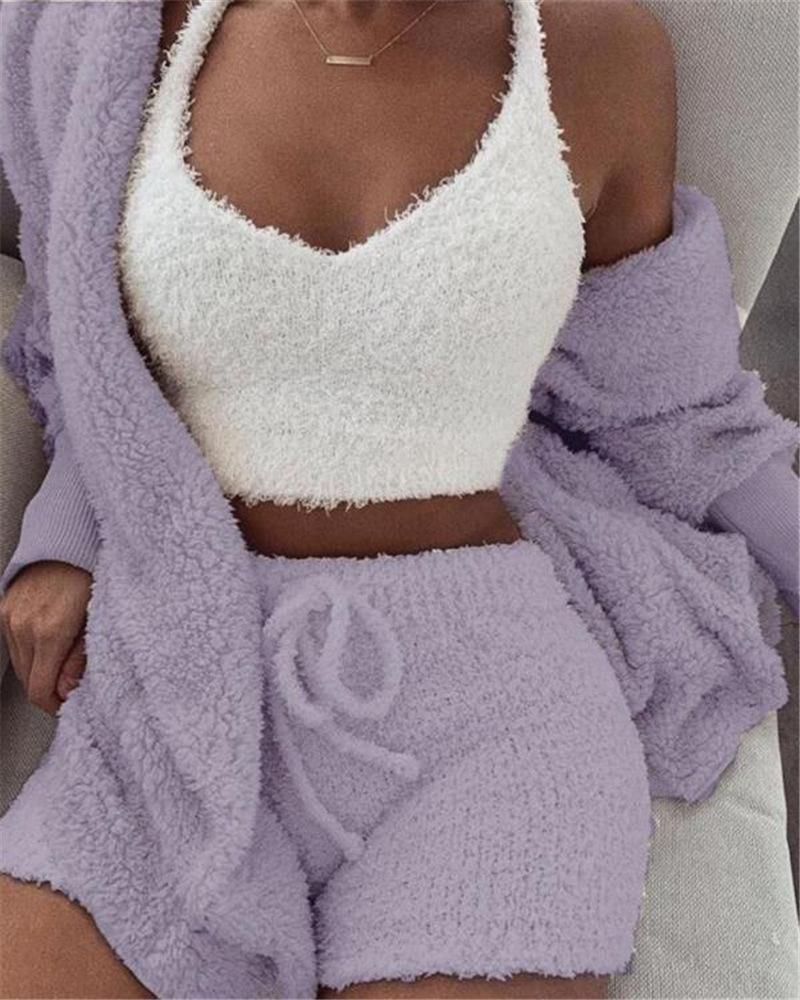 3 Piece Cozy Set.