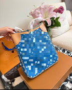 LUT- Bucket Crossbody Bag