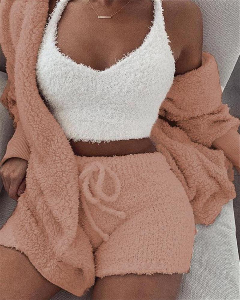 3 Piece Cozy Set.