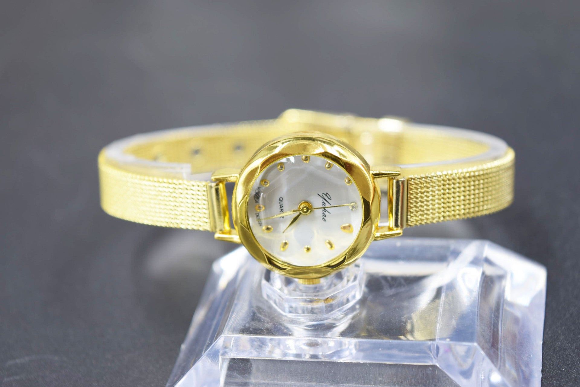 Fine Mesh Quartz Wrist Watch