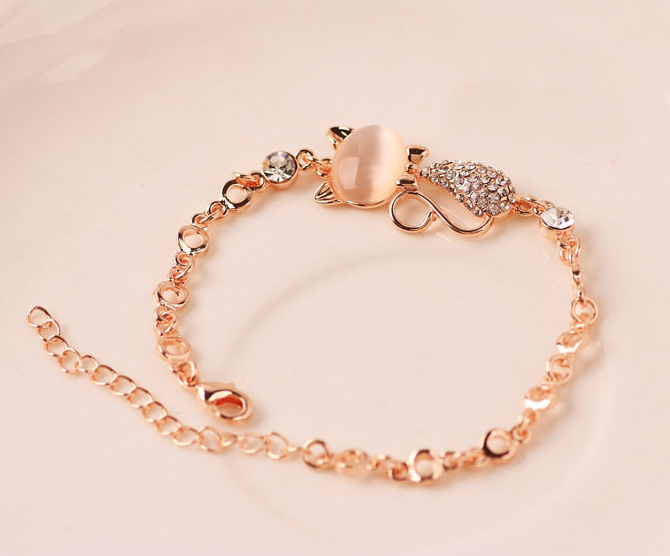Cat diamond bracelet