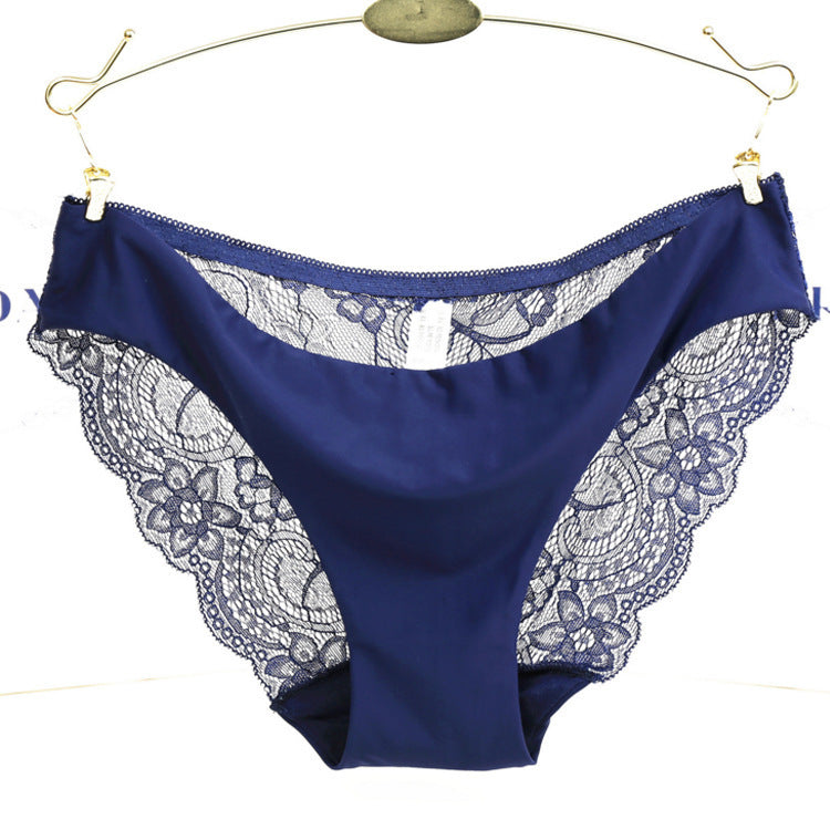 Low rise lace panties