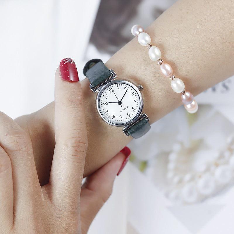Fine-Belt Dial Wrist Watch