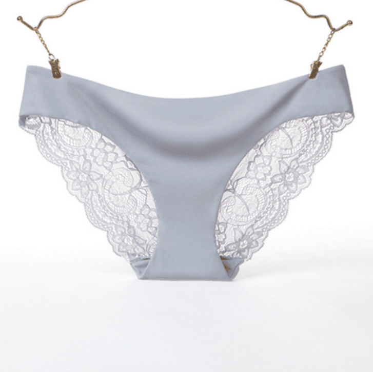 Low rise lace panties