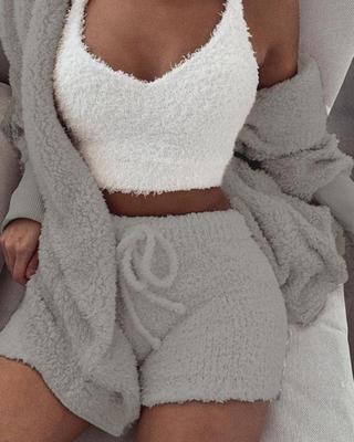3 Piece Cozy Set.