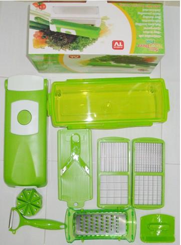 Multi-functional kitchen grater