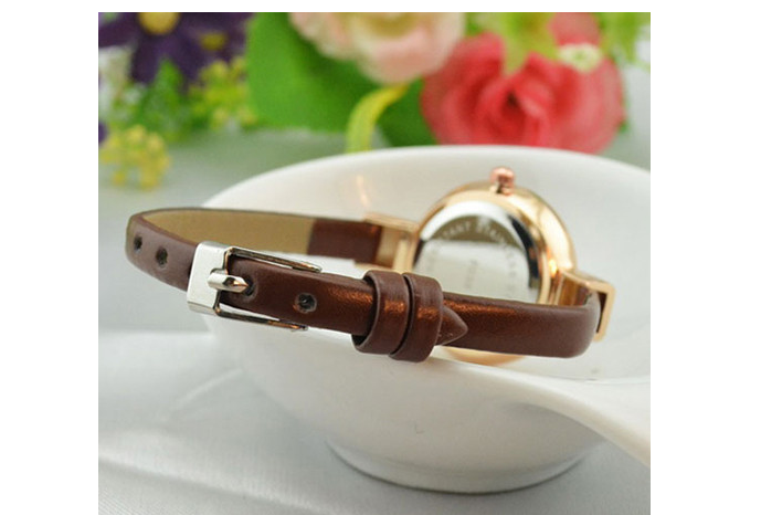 Retro Tiny Strap Watch